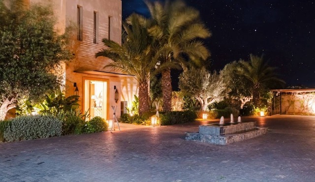 Upscale city 5 suites