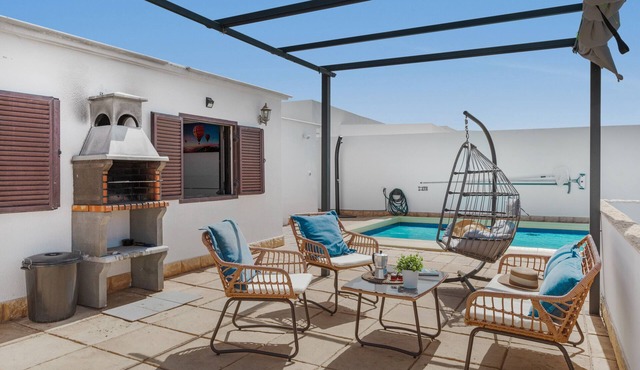 Vacation 'Aurora' with Mountain View, Private Pool and Private Terrace in Güime