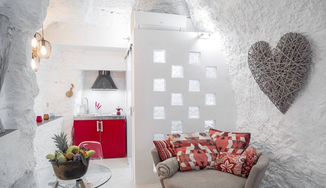 Valtierra: country holiday home - 6 rooms - 8/10 persons in Valtierra
