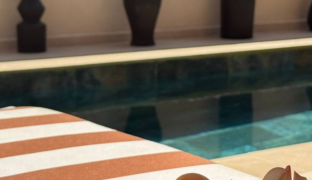 Villa Camelia - Breakfast and Heated Pool