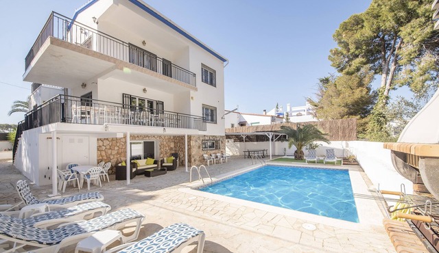 VILLA GALLERA LIGHTHOUSE SEAFRONT WITH VIEWS POOL & BBQ in Torredembarra