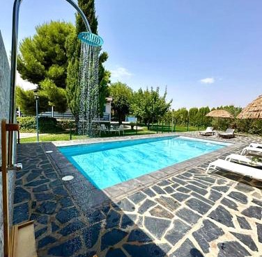 Villa Independente con Piscina Privada - perfecto familia y grupos in Alacón
