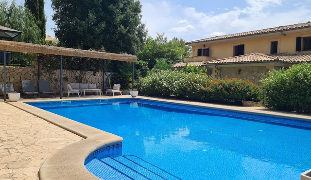 Villa 'Jacelia' with Mountain View, Wi-Fi and Air Conditioning in Sa Pobla