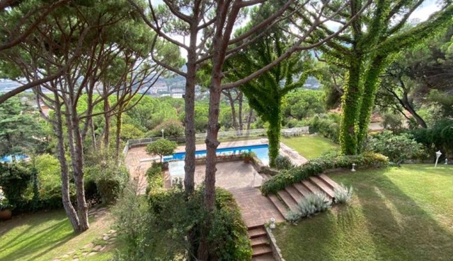 Villa Juny. Best view in North Barcelona Coast in Cabrils