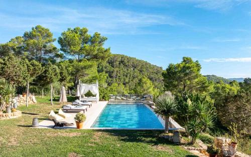 Villa Kumharas in Santa Agnès de Corona
