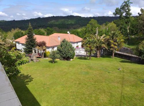 Villa las palmeras in Nogueira de Ramuin