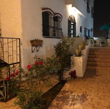 VILLA MEDITERRANEENNE - Quartier Prisé-