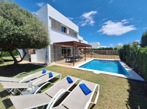 Villa Neva in Cala en Bosc