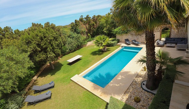 Villa Okavanga on the golf course, heated pool
