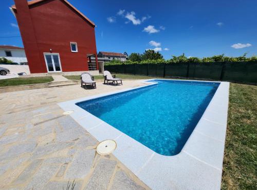 villa requian in Cacheiras