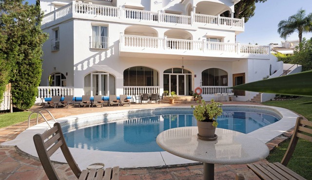 Villa Sol y Mar Marbella Ideal for family, friends and golf in Marbella