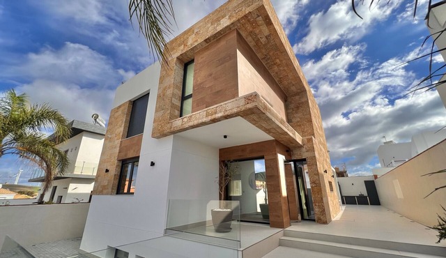Villa with private pool a few meters from the beach. in Zahara de los Atunes