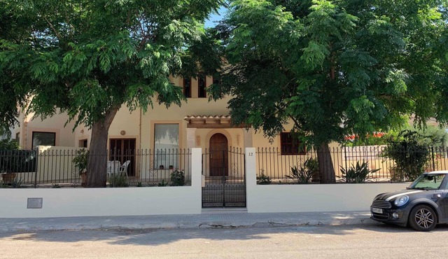 Villa with private pool, terraces, 50 meters from the sea, 50 m Natural Park in playa muro