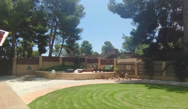 villa with private pool & bar area. Terraces, and a unique chill-out bar area. in Lliria
