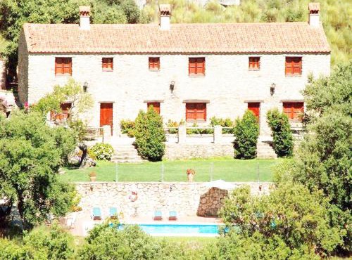 Virgen de la Cabeza Rural House in Valencia de Alcántara