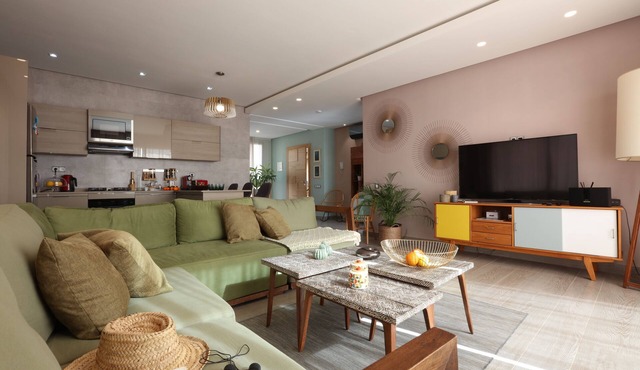 YMY BEACH HOUSE