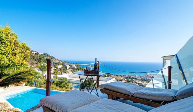Zen Villa by Hello Homes Sitges in Sitges