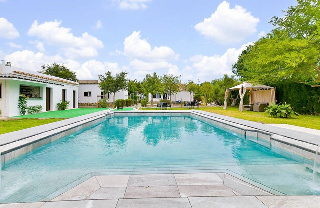 Amazing El Coronil Outdoor Swimming Bedrooms 