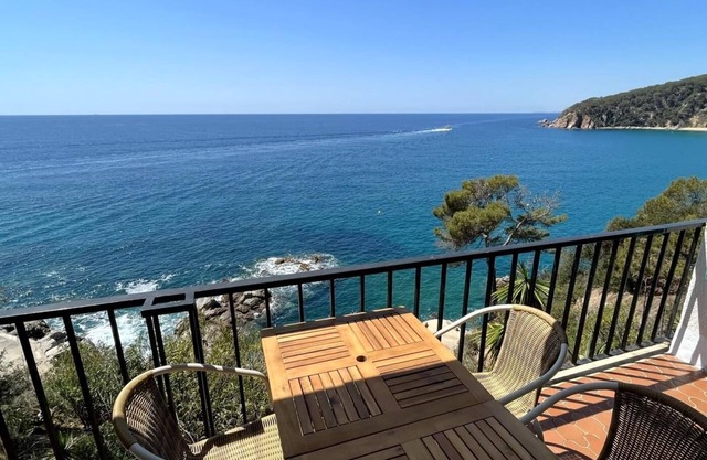 Les Terrasses De Cala Llevado 