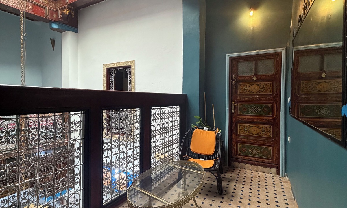 El Mokhifa Hotel | Riad Dar Fes source bleue luxury home