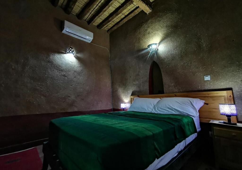 Amezrou House | 7-bedroom riad in charming Zagora with AC, WiFi. Enjoy your stay