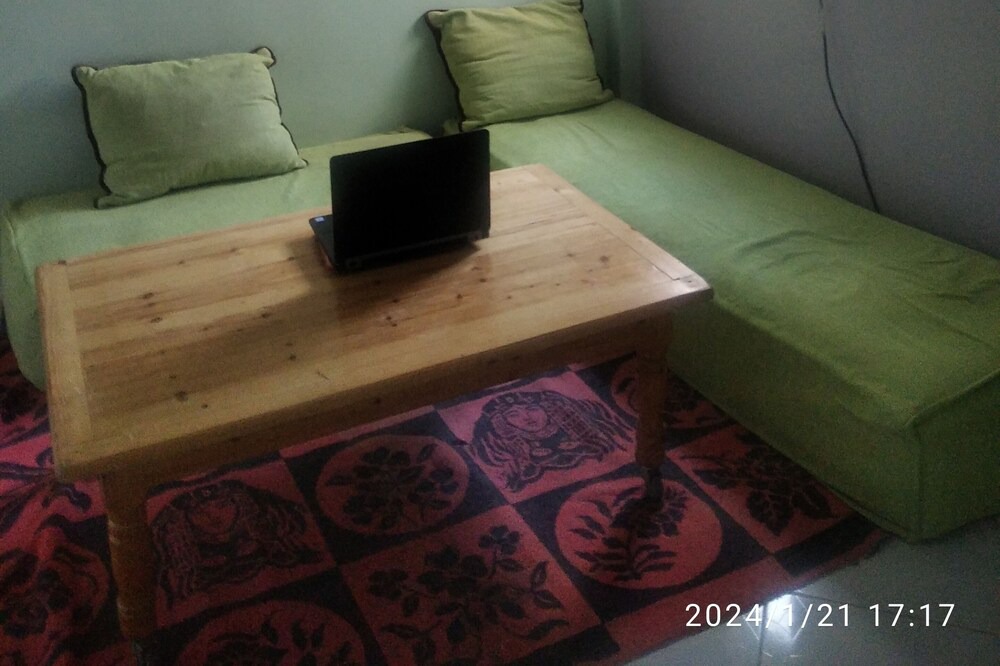 Quartier d'Ouled Oujih Apartment | Un bel Appartement pas Loin de la Plage Avec 3 ch et un Salon Wifi Tv Iptv