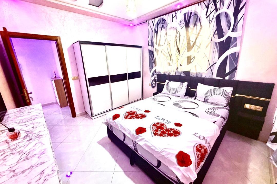 Ahriq Apartment | Apparemment