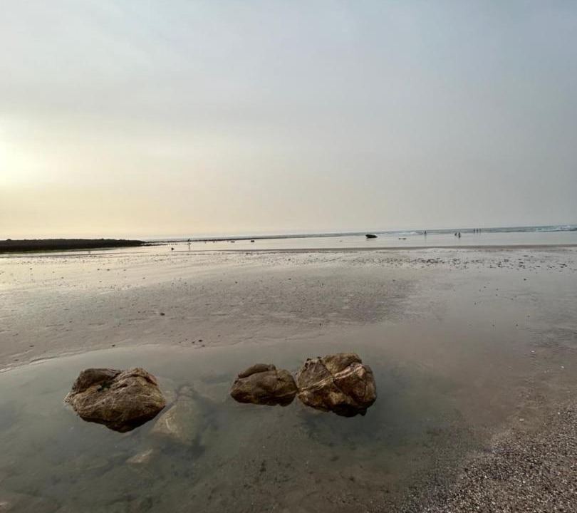 Skhirat Plage Villa | Villa en bord de mer avec jardins, piscines et résidence sécurisée