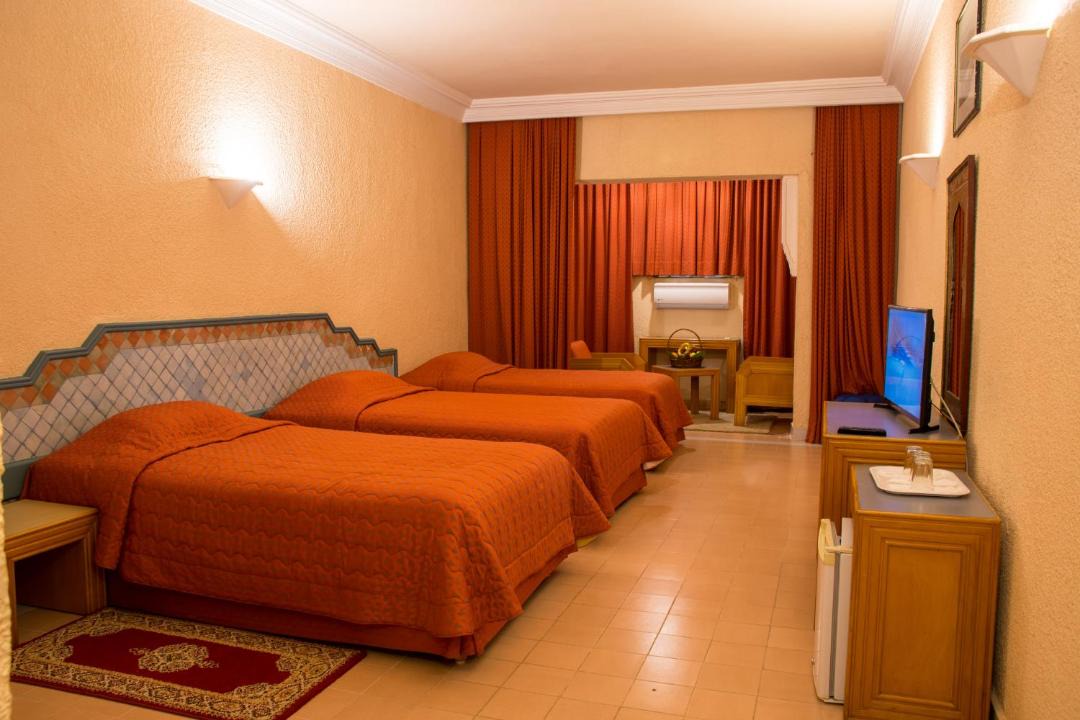 Afourer Hotel | Chems Le Tazarkount