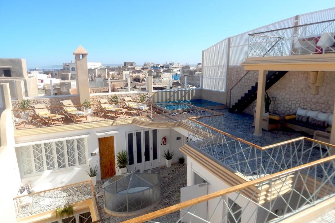Bani Antar Hotel | Suite Azur Hotel