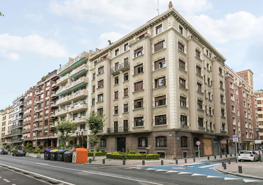 Photo of Buildings in Castanos
