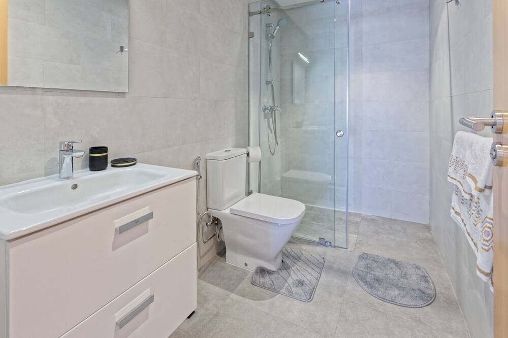 Photo of Bathroom in Founty