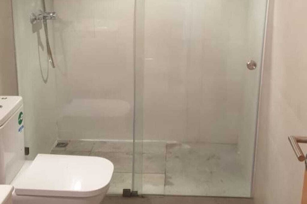 Photo of Bathroom in Founty