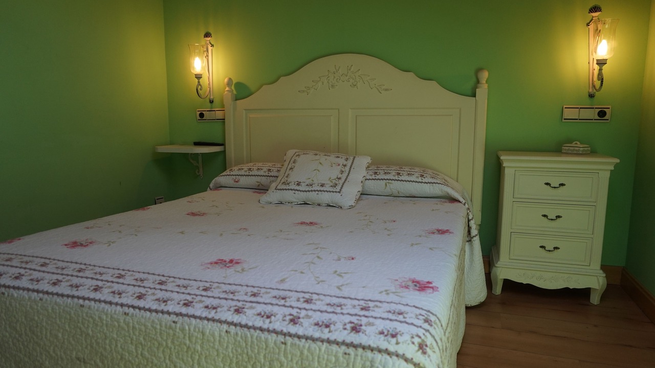 Photo of Bedroom in La Puebla De Arganzon