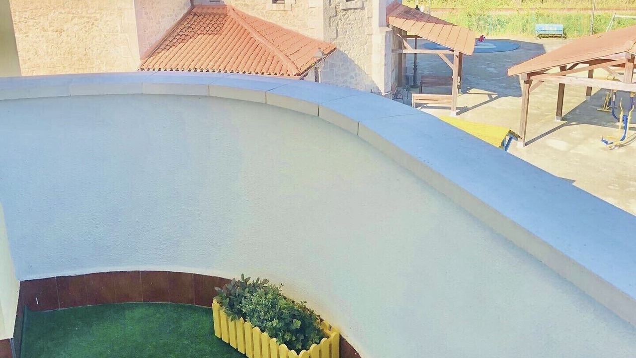 Photo of Outdoor in Marron