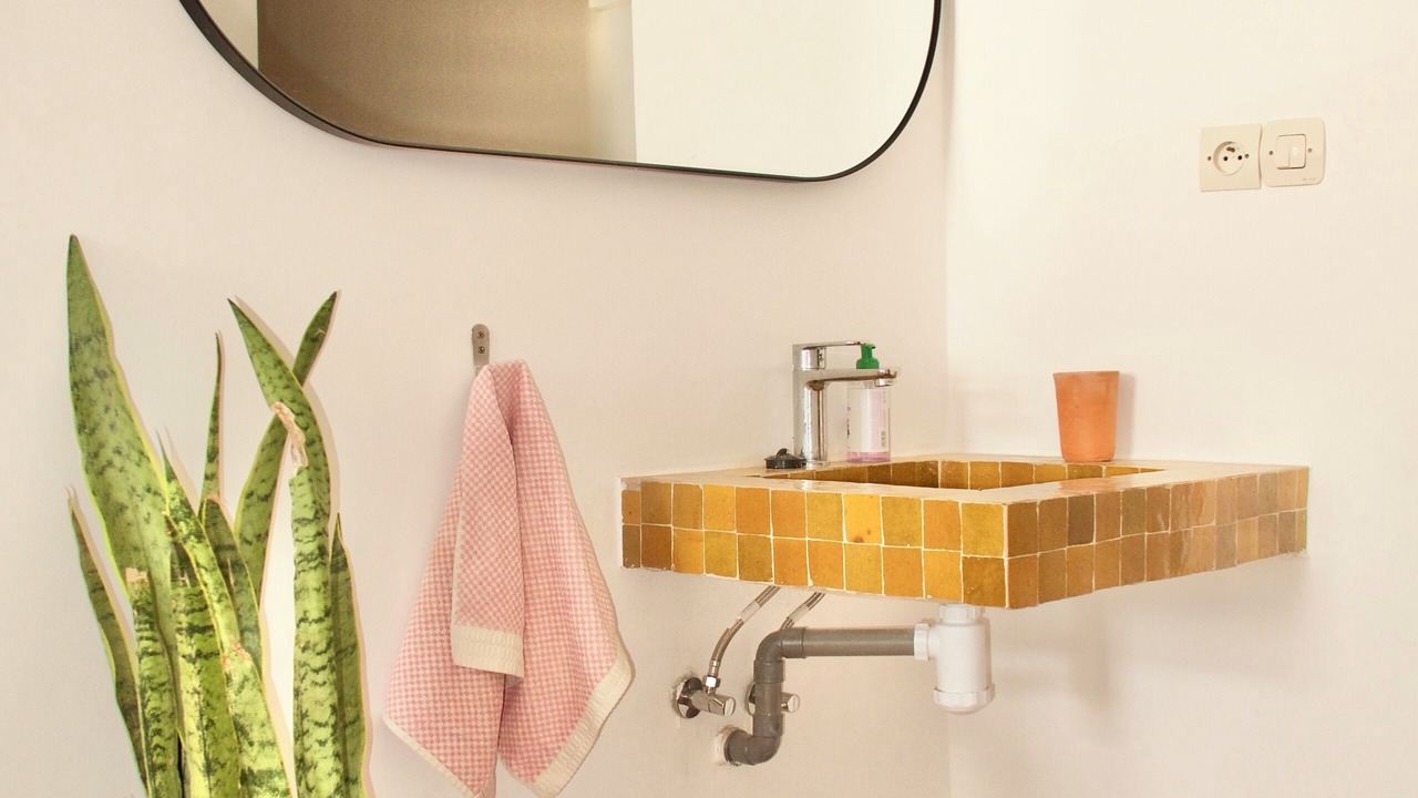 Photo of Bathroom in Tamrhakht