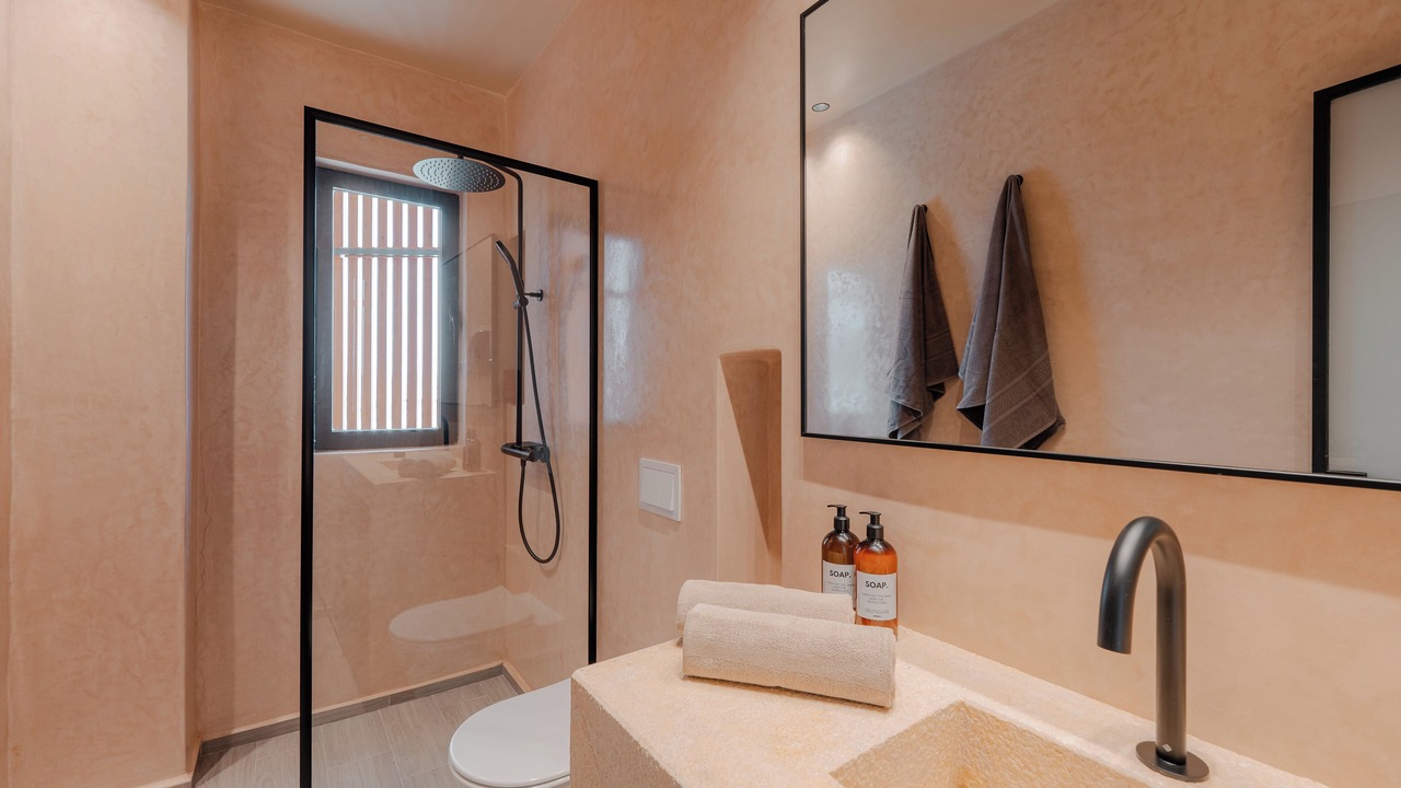 Photo of Bathroom in Tamrhakht