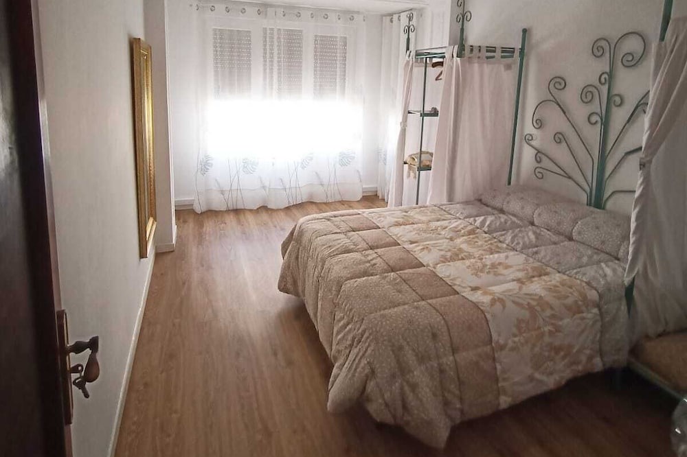 Photo of Bedroom in Calatayud