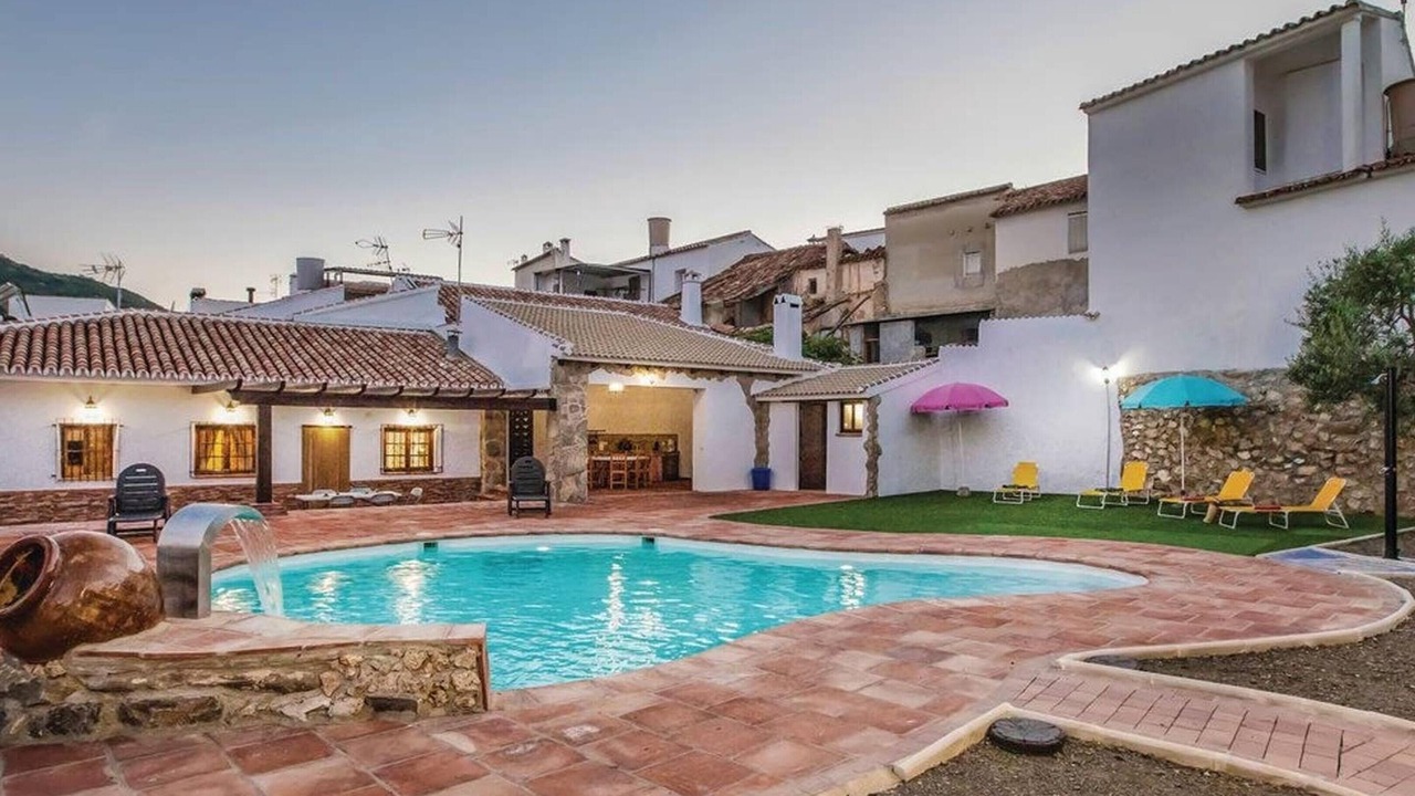 Photo of Outdoor in Mondron