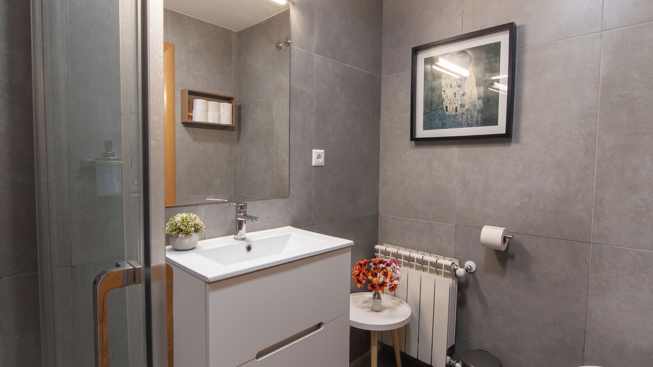 Photo of Bathroom in Haro