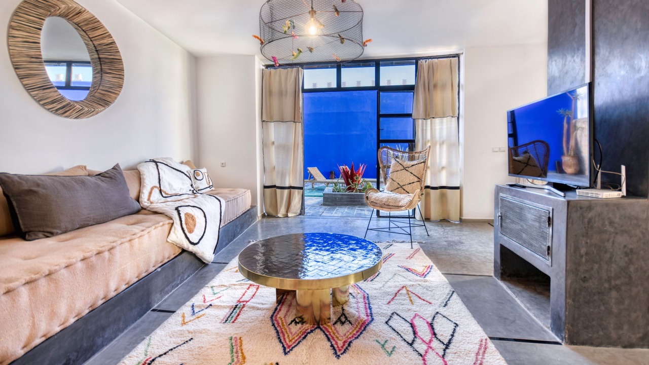 Photo of Livingroom in Tamrhakht