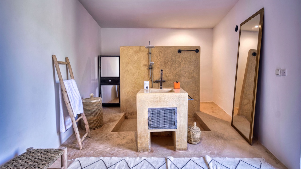 Photo of Bathroom in Tamrhakht