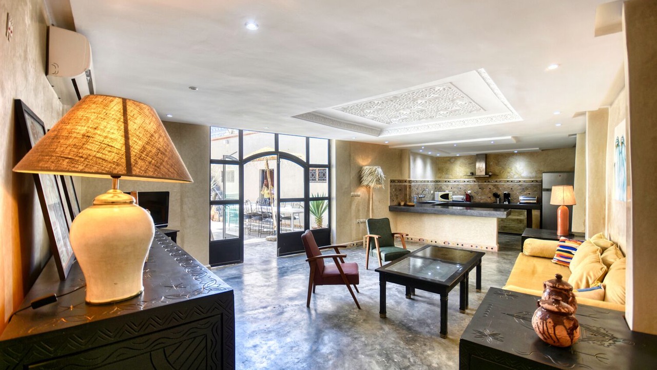Photo of Livingroom in Tamrhakht