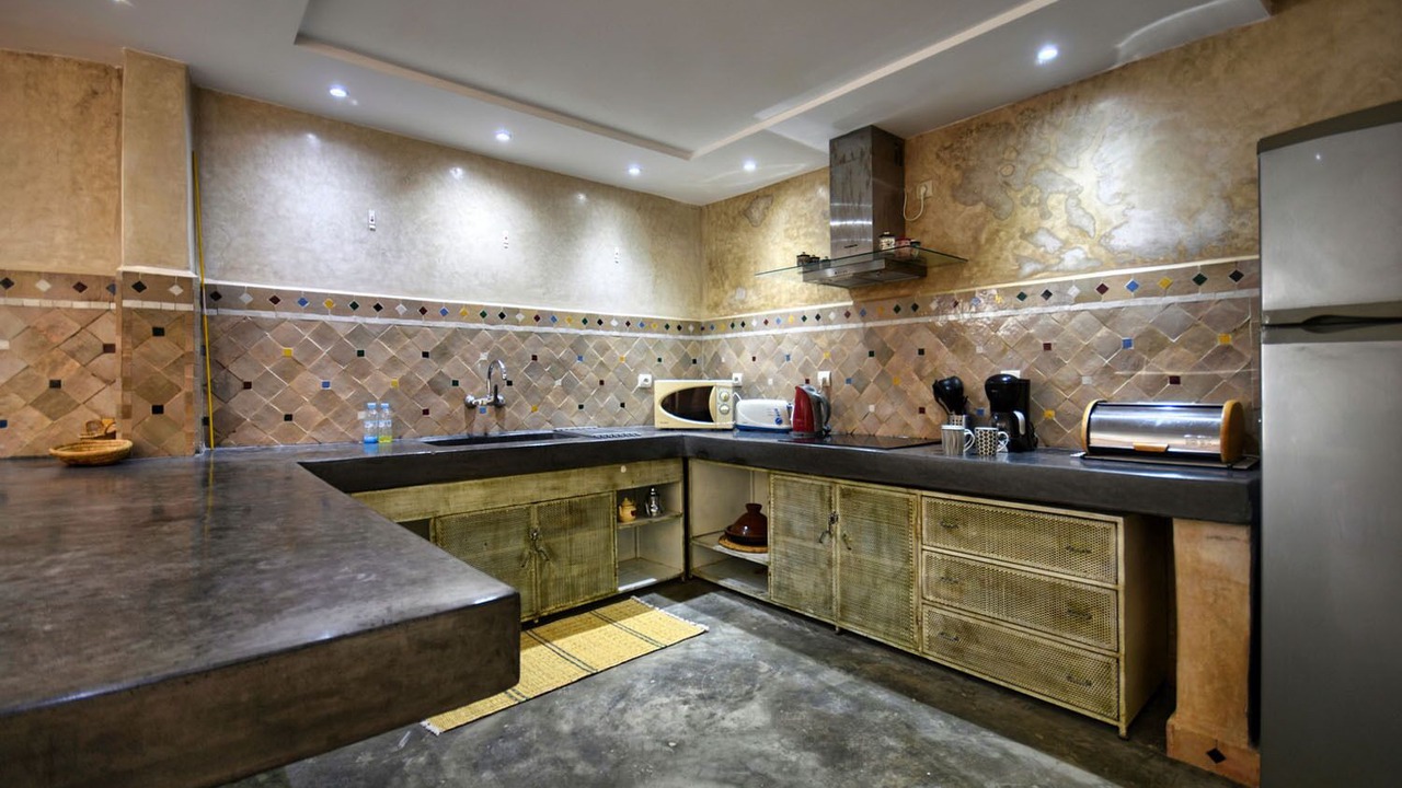 Photo of Kitchen in Tamrhakht