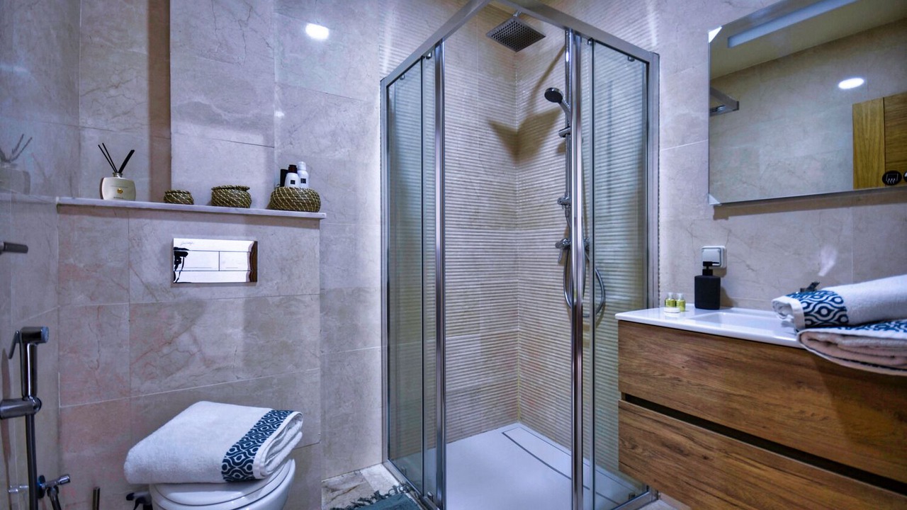 Photo of Bathroom in Founty