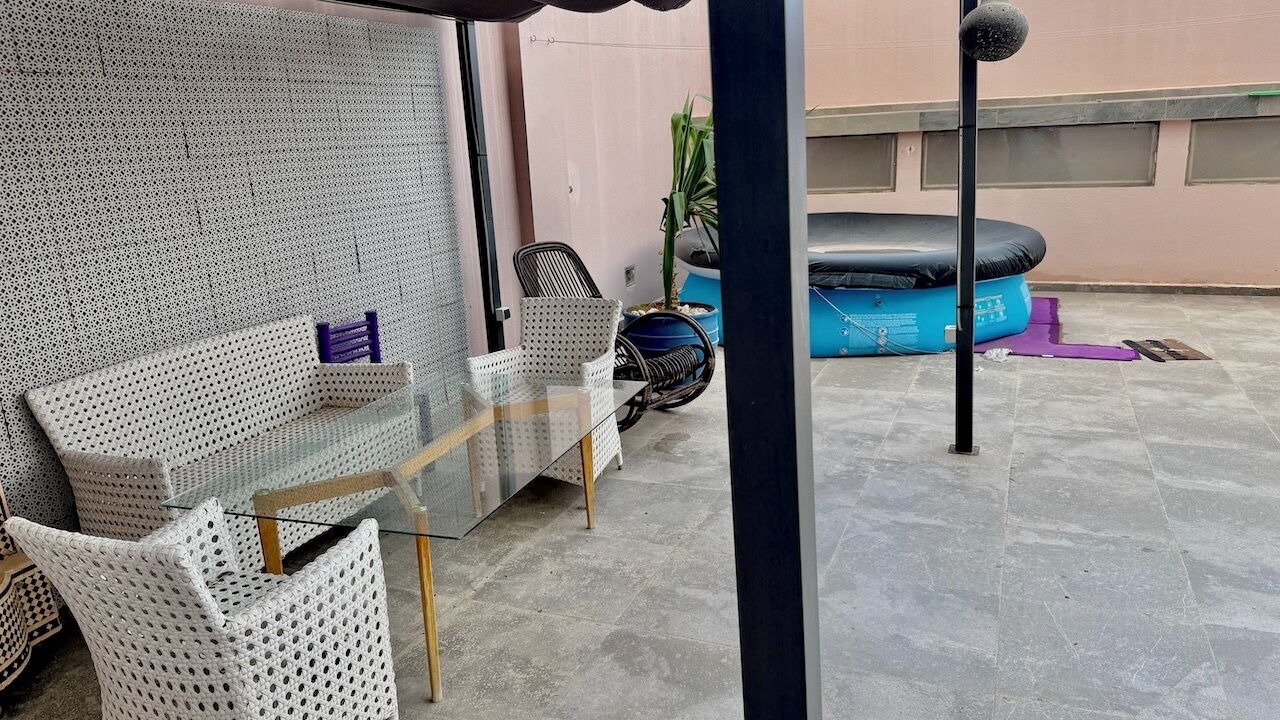 Photo of Patio Balcony in Haut Founty