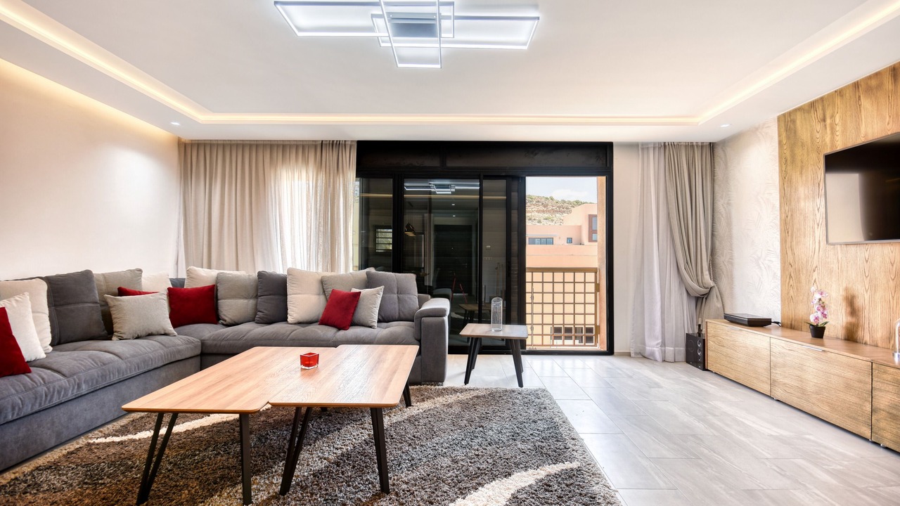 Photo of Livingroom in Tamrhakht