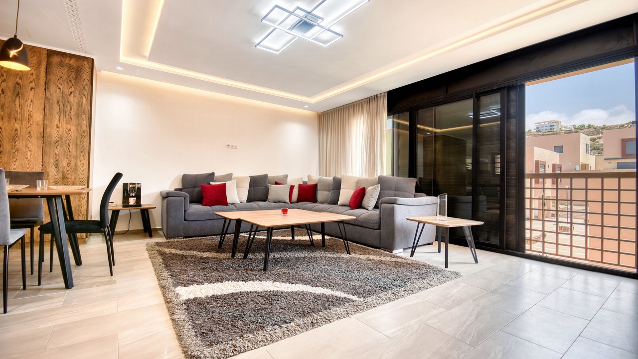 Photo of Livingroom in Tamrhakht