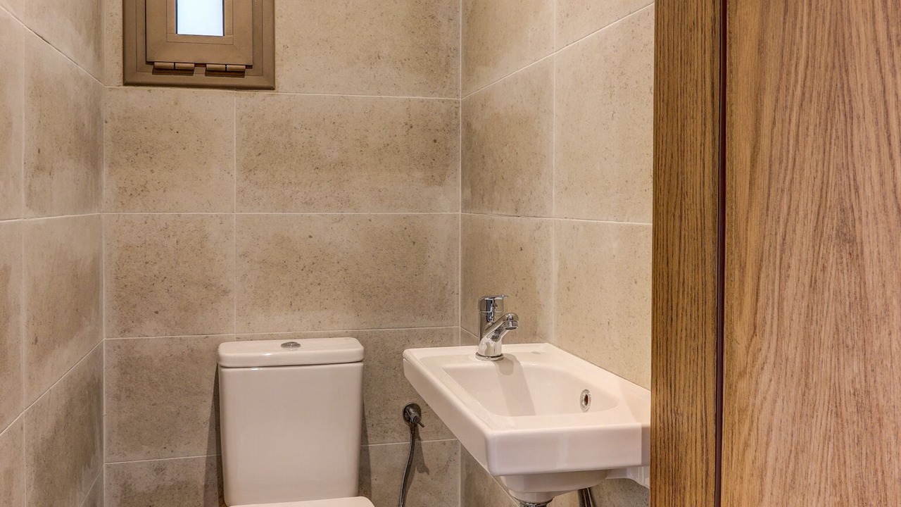 Photo of Bathroom in Anza