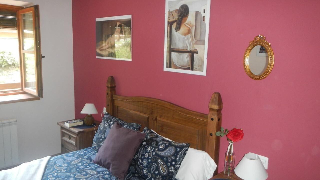 Photo of Bedroom in Linsoles